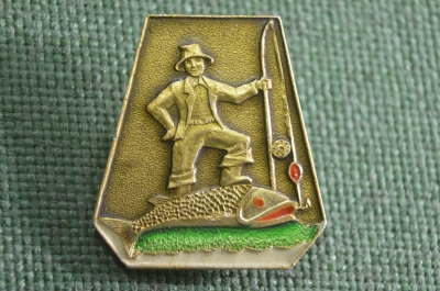 Знак, значок "Рыбак, день рыбака". СССР.