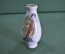 Ваза вазочка "Девушка гейша". Тонкий фарфор. Китай. 1970-е годы.
