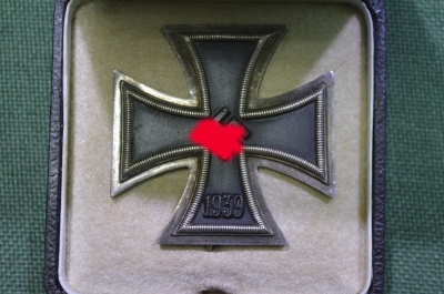 Железный крест первого класса образца 1939 года, с коробкой LDO. ЖК 1 класс, Третий Рейх, Германия.