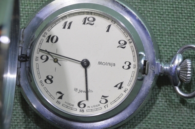 Часы карманные "Молния". Molnija. Экспортные, 18 камней. Условно на ходу.
