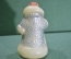 Дед Мороз, новогодняя игрушка. Снежинки в бороде. Пластик, пластмасса. Высота 12 см.