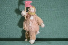 Игрушка ёлочная ватная "Девочка с флажком". Каталог, Артель Парижская Коммуна, 1950 -е гг.