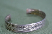 Браслет металлический, витой узор. Металл. Женское украшение. 