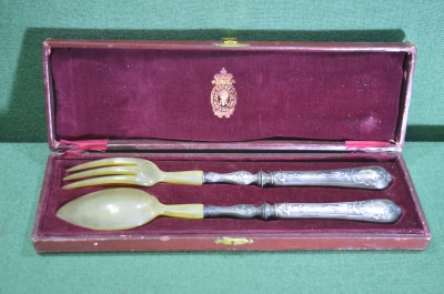 Набор старинный габаритный "Ложка и вилка". Серебро. Рог. Футляр. Франция. Конец 19 - нач. 20 вв. #U