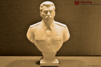 Бюст белый "Иосиф Виссарионович Сталин". Искусственный мрамор.