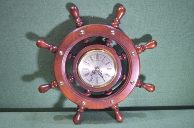 Часы настенные кварцевые "Штурвал". Дерево. Морская тема. Германия. #U