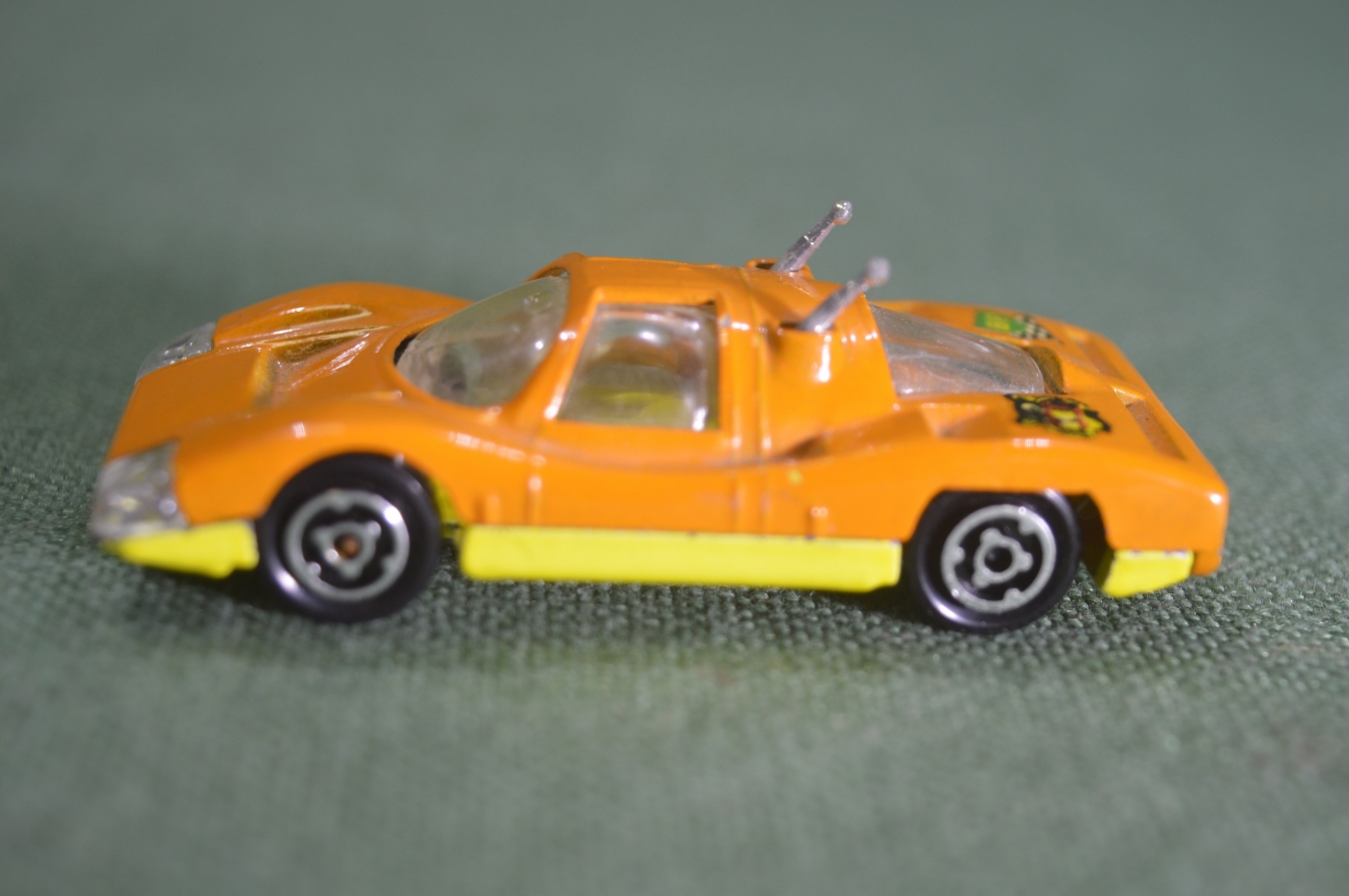 Voiture Miniature Majorette Panther Bertone 233 - Échelle 1/69, Thème 24h Du Mans - À Restaurer