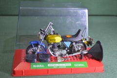 Мотоцикл модель 1:18 "Norton 750". Nacoral. Испания. 1970-е.