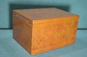 Шкатулка деревянная. Полированное дерево, карельская береза. Шкатулка деревянная. Полированное дерево, карельская береза.
