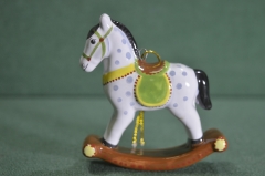 Игрушка елочная "Лошадка качалка". Конь, лошадь. Керамика, майолика, ручная роспись. #1