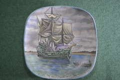 Блюдце, корабль "Mayflower, 1620. Отплытие пилигримов в Северную Америку". Gray's Pottery. Англия.