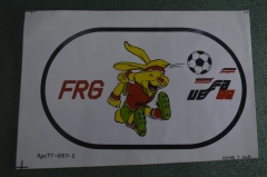 Наклейка "Футбол Заяц футболист". ФРГ. Германия. Футбол. UEFA 1988. Сделано в СССР.