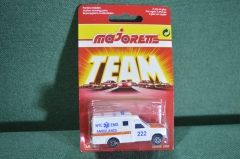Модель машинка "Ambulance Скорая Помощь". Majorette. Блистер. Винтаж. Франция.