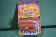 Модель машинка "GMC Motor Home Police Полиция". Hot Wheels Premium. Блистер. Винтаж.