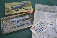 Модель сборная, самолет, советский истребитель "JAK-23, ЯК". Авиация. Чехословакия.
