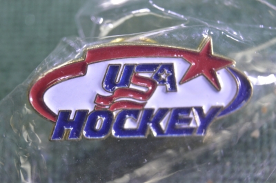 Знак значок "USA Hockey". Федерация Хоккей США. Америка.