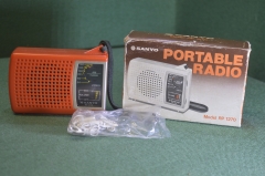 Радиоприемник приемник радио "Sanyo RP 1270". Коробка. Винтаж. Япония.