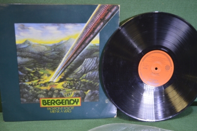Пластинка, винил "Bergendy group. Fagypont Folott Mienk A Vilag". Funk, Classic Rock.