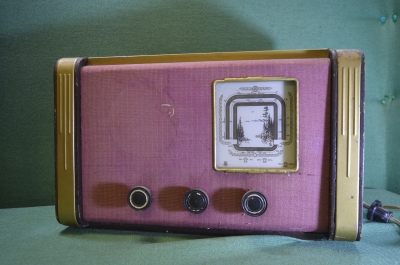 Приемник, радиоприемник "Рекорд". МРТП СССР. 1950 -е годы. Рабочий.