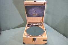 Патефон старинный "His Master's Voice". 1930е. Великобритания.