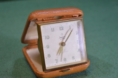 Часы - будильник дорожные "Junghans Bivox". Германия. Середина 20го века. Часы - будильник дорожные "Junghans Bivox". Германия. Середина 20го века.