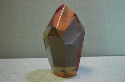 Пресс папье стеклянное, массивное, сувенир "Кристалл". Стекло.