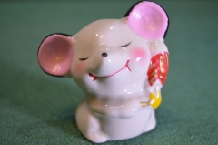 Статуэтка фарфоровая "Мышь мышка". Фарфор. Статуэтка фарфоровая "Мышь мышка". Фарфор.