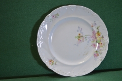 Тарелка старинная фарфоровая рельефная плоская. Villeroy Boch. Фарфор. Германия. 19 век.