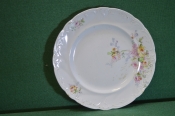Тарелка старинная фарфоровая рельефная плоская. Villeroy Boch. Фарфор. Германия. 19 век.