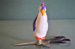 Игрушка елочная стеклянная "Пингвин, пингвиненок". Стекло, прищепка. #7. СССР.