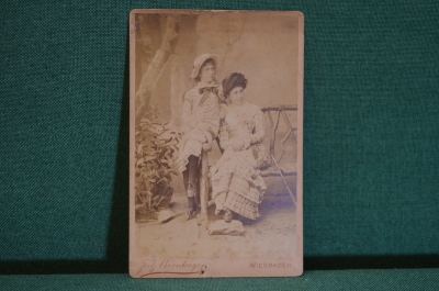 Фотография старинная "Женщина и девочка подросток". Fritz Borntrager. Wiesbaden.  #O9