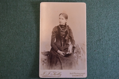 Фотография старинная "Девушка с косой и книгой в руках". Kolby, Chemnitz. 