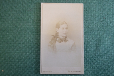 Фотография старинная "Девушка с косой и шейным платком". Ch. Roesch, Санкт-Петербург.