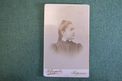 Фотография старинная "Девушка в профиль". Егунова, Воронеж.