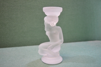 Подсвечник стеклянный "Купальщица обнаженная ню". Матовое стекло.