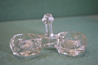 Солонка спецовка старинная миниатюрная двойная. Стекло. Хрусталь. Царская Россия. До 1917 года.