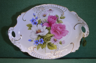 Блюдо фарфоровое "Букет цветов". Цветы, позолота. Фарфор Briswild. Royal Porcelain Collection.
