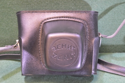 Фотоаппарат "Зенит Е", Zenit E. Обьектив Helios-44-2. СССР. Новый. #U