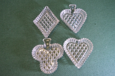 Розетки "Карточные масти пики буби черви крести". Набор 4 шт. Стекло. Хрусталь. Чехословакия.