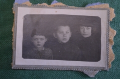 Фотография старинная "Трое детишек разного возраста". #F9