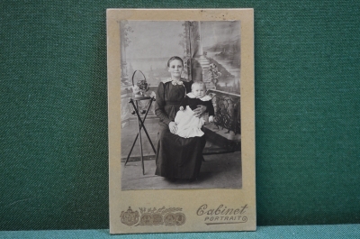 Фотография старинная "Женщина с ребенком, Екатерина Романова". Cabinet Portrait. #O9