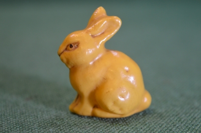 Игрушка фигурка "Заяц зайка". Целлулоид. СССР. 1940е. #1