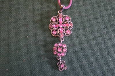 Кулон, подвеска "Цветок". Розовые вставки. 