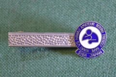 Зажим заколка для галстука. Бокс, боксер. Горячая эмаль. Клеймо. Япония. 1978 год.