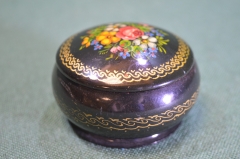 Шкатулка металлическая "Цветы". Роспись. СССР.