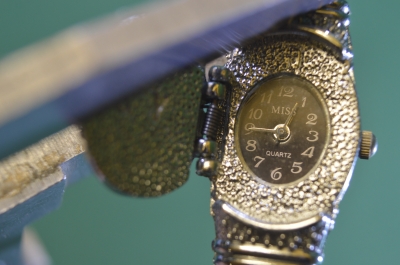 Часы - браслет "Мисс, MISS". Кварцевые.