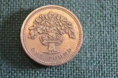 Монета 1 фунт 1992 год. One pound. Дуб и корона. Елизавета II, Великобритания.