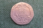 Монета 20 пенсов 1982 года. Twenty pence. Елизавета II, Великобритания.