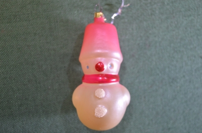 Игрушка елочная стеклянная "Снеговик". Розовый. Стекло, подвес.  
