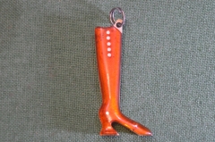 Брелок открывашка открывалка для бутылок "Сапог". Металл, оргстекло. СССР.